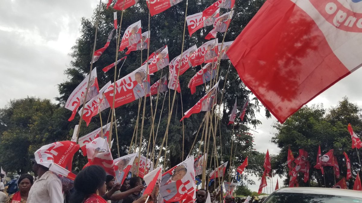 EtoyiFidele's tweet photo. Une mobilisation remarquable de l'UNC/Haut-Katanga que dirige Madame @RizikiMaryse lors de l'accueil du Chef de l'Etat, Felix Antoine TSHISEKEDI TSHILOMBO, en visite de travail dans la ville cuprifère, Lubumbashi. https://t.co/JirdDCnVBF