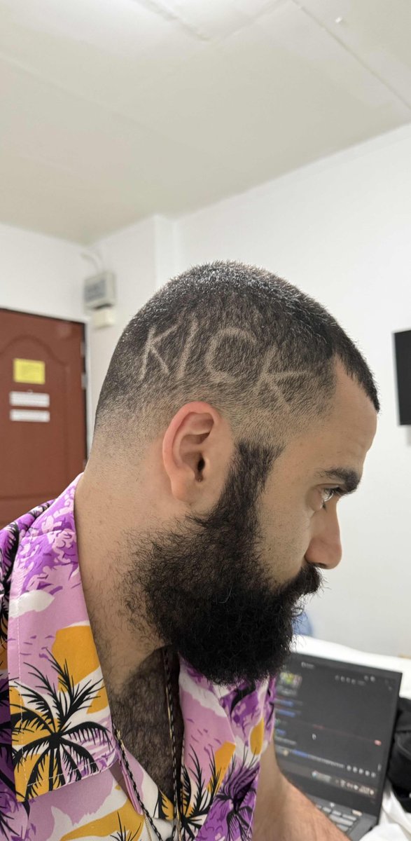 Live right now! Japan, South Korea &amp; now Thailand! My chat gifted me this haircut, anything for my chat! <a href="/kick/"></a> @KickCommunity 
kick.com/silentdestroyer