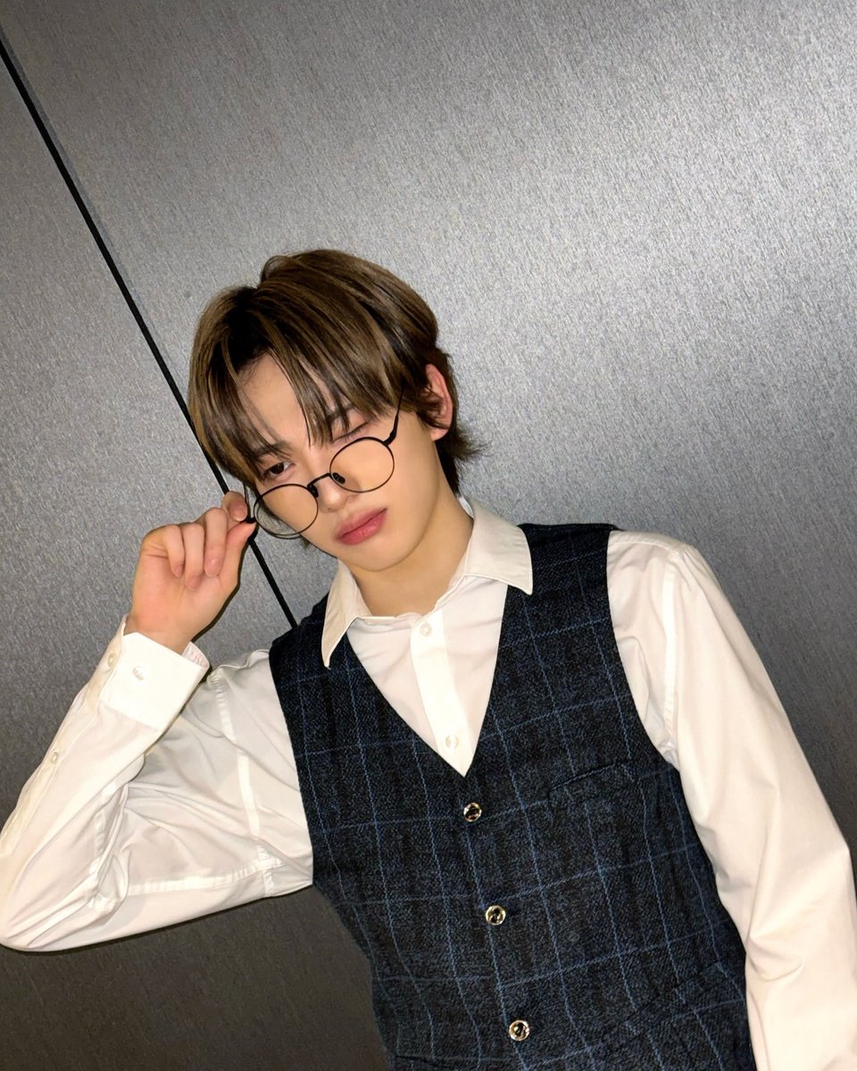 L7LZH's tweet photo. 아입덕함… https://t.co/x15QUQ55Cy