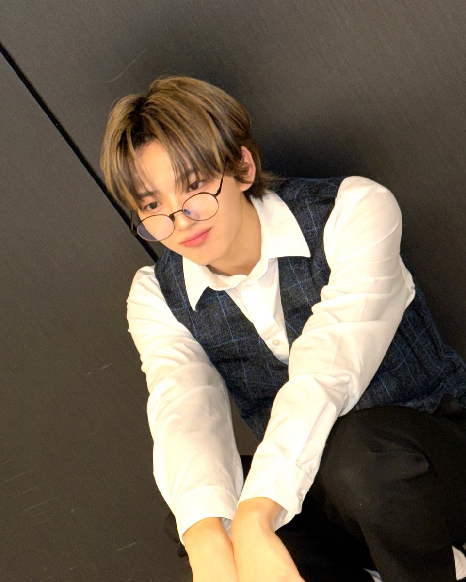 L7LZH's tweet photo. 아입덕함… https://t.co/x15QUQ55Cy