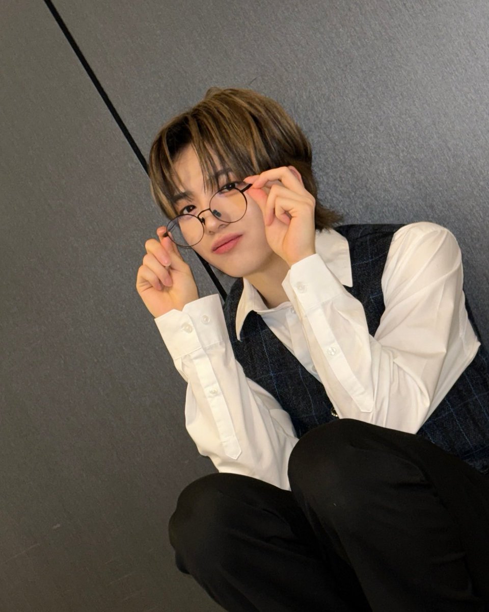 L7LZH's tweet photo. 아입덕함… https://t.co/x15QUQ55Cy