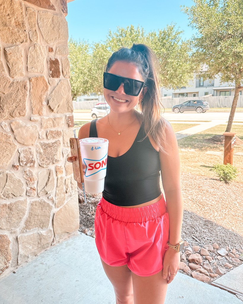 thebarracks_cs's tweet photo. Happy Thursday, Townhomies!! ★⁠
⁠
Order yourself a free Thirsty Thursday drink before Noon⤵️⁠
1️⃣ Like this photo⁠
2️⃣ Place your order at the link texted to you⁠
3️⃣ Pick up your drink from the leasing office between 3-6pm⁠
⁠
See you soon!🤩 https://t.co/ey96eSfRwi