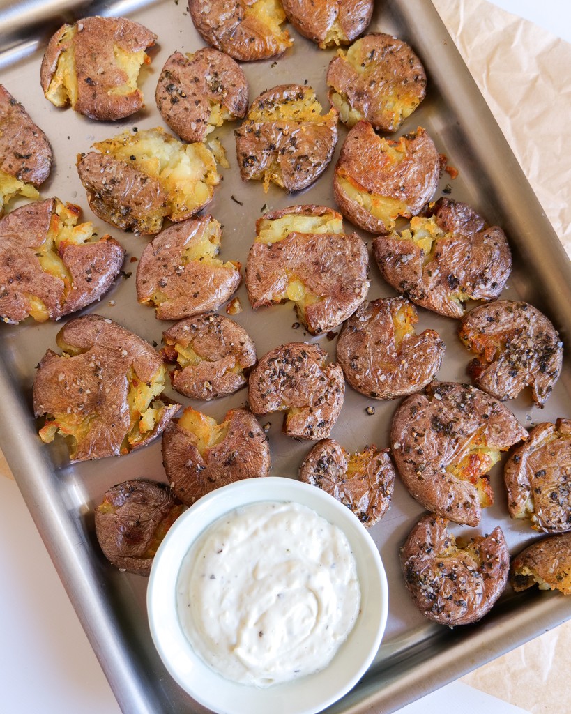360Cookware's tweet photo. Don’t forget the side dish! 🍽️
This Easter cook up side dishes that fit perfectly with your main course. These bacon wrapped green beans &amp; our smashed potatoes with garlic aioli sauce are the perfect recipes to complete any meal.

https://t.co/fxajqwxGUy https://t.co/3wtUmQjbrD
