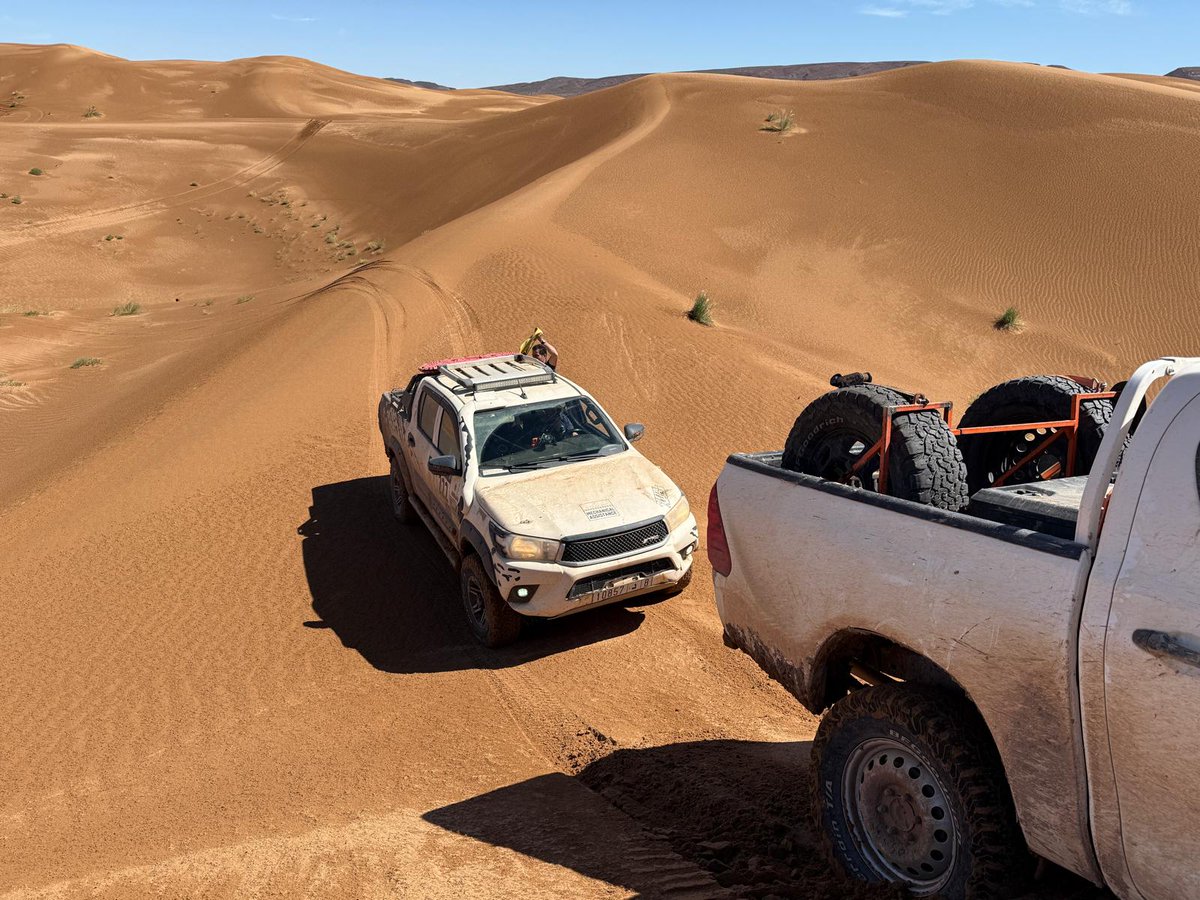 MarocRallye's tweet photo. 🏁 Jour 4 – Recos Rallye du Maroc 🏜️
☀️Le soleil est de retour, et avec lui... les dunes ! 
Nos équipes affûtent les parcours pour vous offrir une édition inoubliable.
Restez connectés, l'aventure ne fait que commencer ! 🔥 #rallyedumaroc #rdm25 @OfficialW2RC @FIMLive @fia https://t.co/DMqiRk8jw7