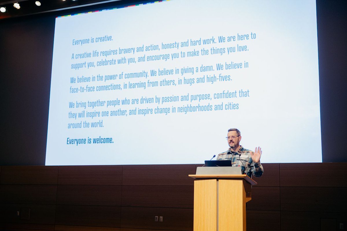 NewYork_CM's tweet image. Our #CreativeMornings manifesto was read by Jeremy Wheat at our April event. Thanks Jeremy! buff.ly/nbFilwA #EveryoneIsWelcome #EveryoneIsCreative #CMcrossroads #CMNYC 📸 by Nelson Luna