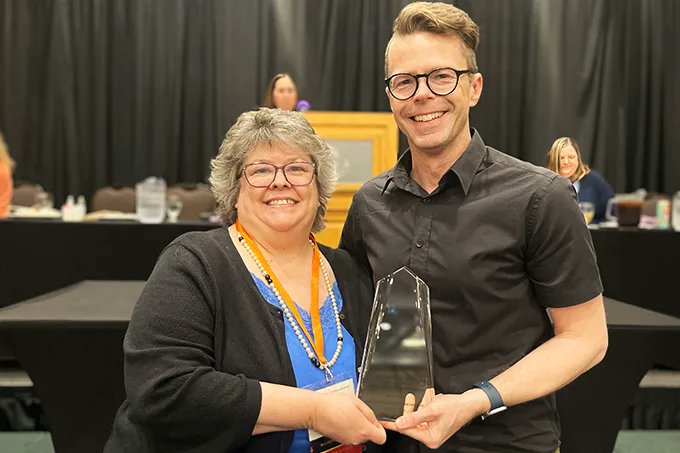 RSHSLibrary's tweet image. Congratulations to Rockwood Summit librarian Margaret Sullivan who was named the Missouri Association of School Librarians&apos; School Librarian of the Year!