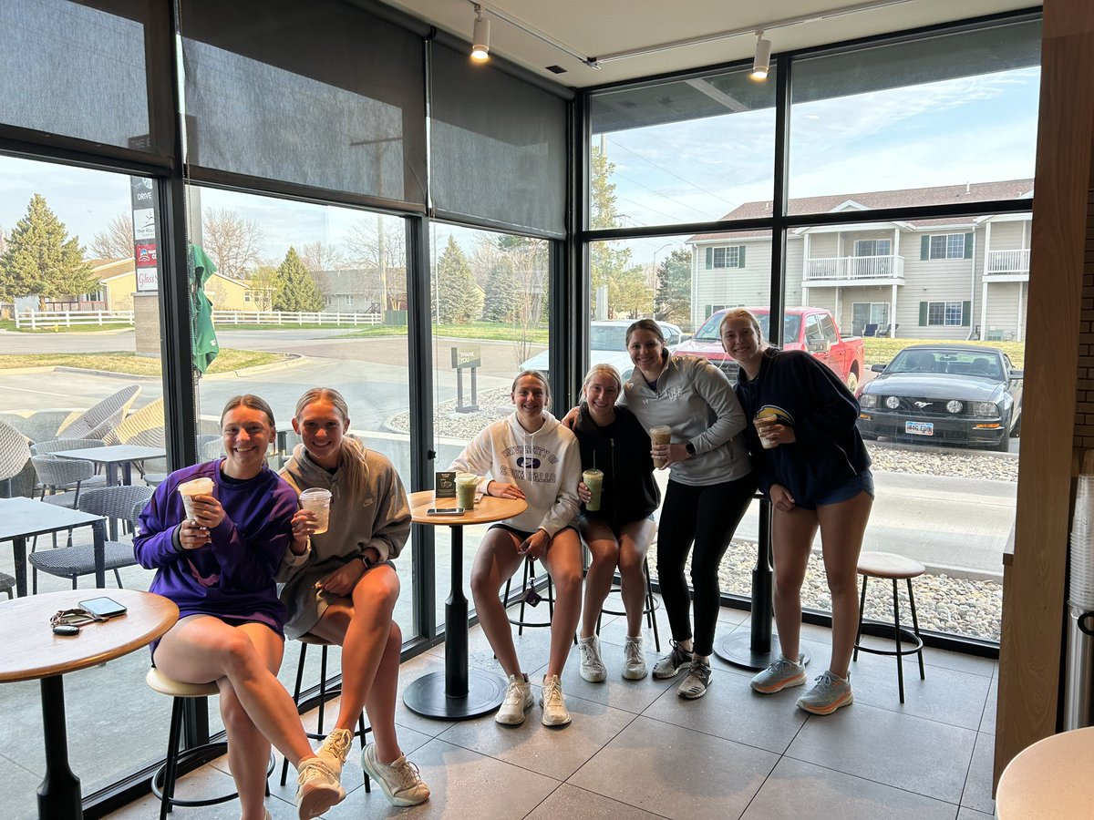 Finished up the last lift of postseason and had to get Starbucks to celebrate! 

(Minus our tracksters—they’re on their own for coffee today! 🤷🏻‍♀️)