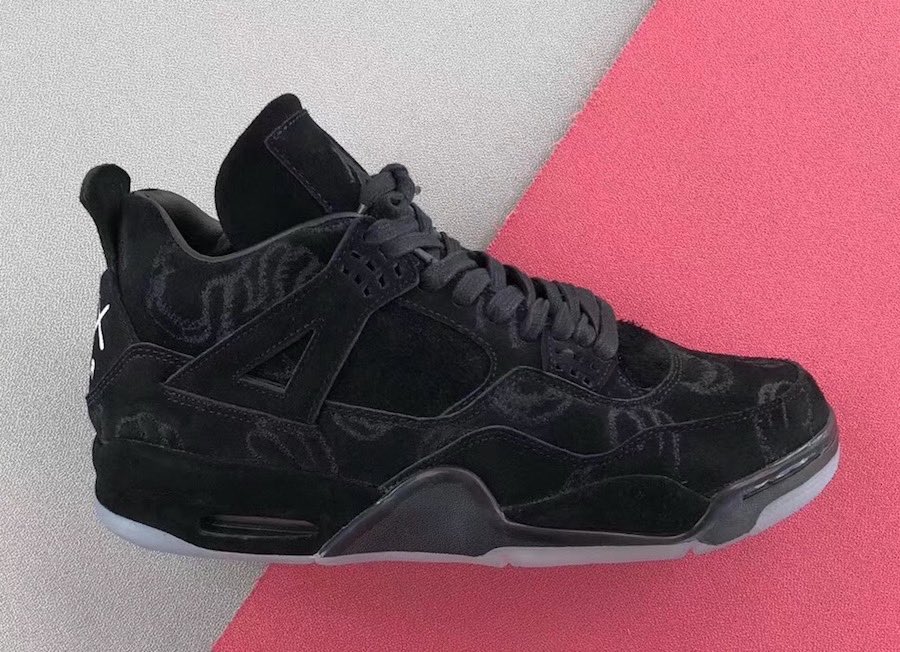 KAWS x Air Jordan 4 “Looksee” Sample ✖️✖️