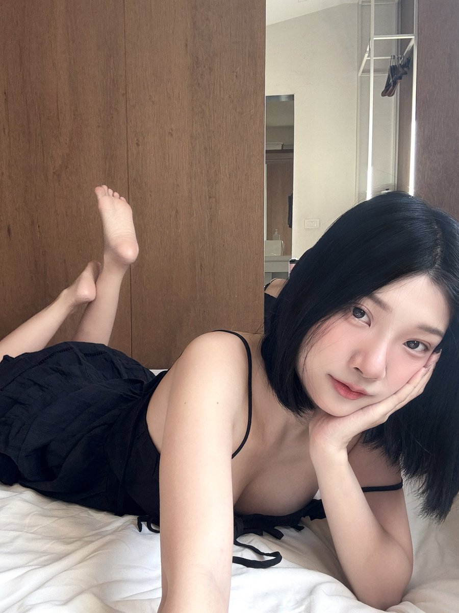https://t.co/VLEqBdAHCR
滑下來的部分…👆🏻晚點給你們看 嘻嘻 https://t.co/QDjkbykllh