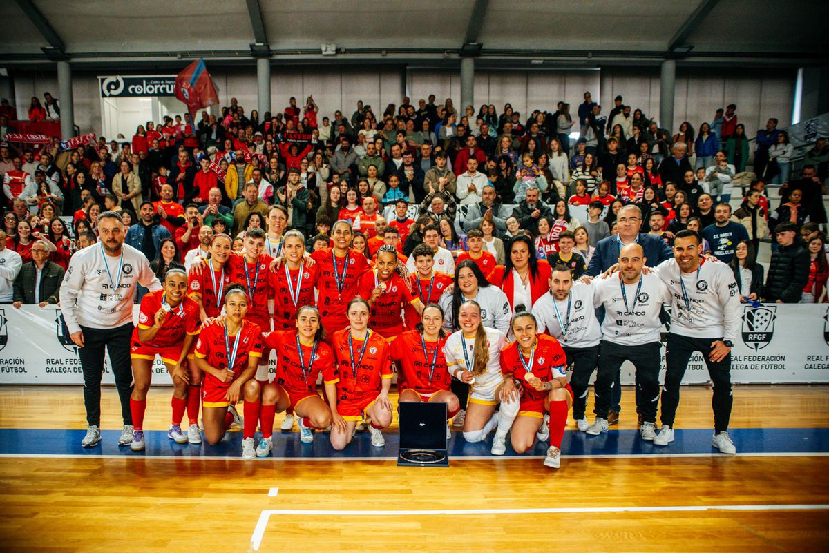 Futsal RFGF (@futsalrfgf) on Twitter photo 👏 𝐎𝐫𝐠𝐮𝐥𝐥𝐨, <a href="/Castrofutsalfem/">FSF Castro Bloques Cando</a>!!
🔝 GRAZAS polo espectáculo que ofrecestes na final da XVIII Copa Galicia feminina
💙 Parabéns, SUBCAMPIOAS!
#CopaGaliciaFS | #CastroBurela 👏 𝐎𝐫𝐠𝐮𝐥𝐥𝐨, <a href="/Castrofutsalfem/">FSF Castro Bloques Cando</a>!!
🔝 GRAZAS polo espectáculo que ofrecestes na final da XVIII Copa Galicia feminina
💙 Parabéns, SUBCAMPIOAS!
#CopaGaliciaFS | #CastroBurela