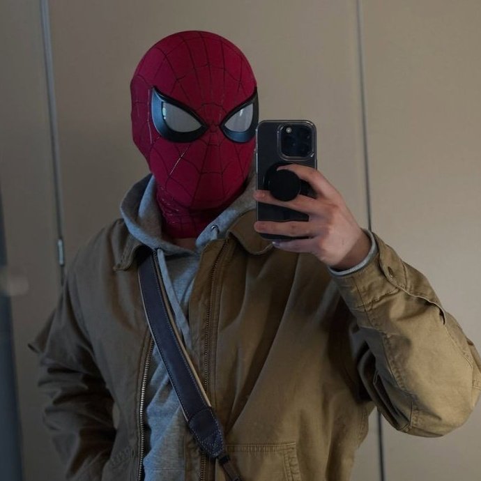 spiderminpics's tweet photo. wait https://t.co/p8FEiqC5xv