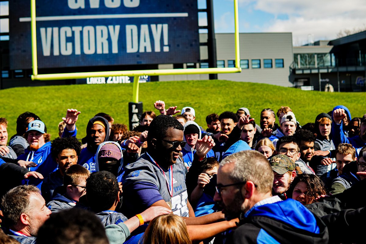 Scenes from yesterday’s Victory Day 😁

#AnchorUp | #WAWG