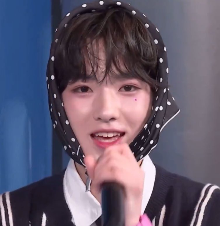 저 송곳니가 ㅈㅉ귀엽단말이야