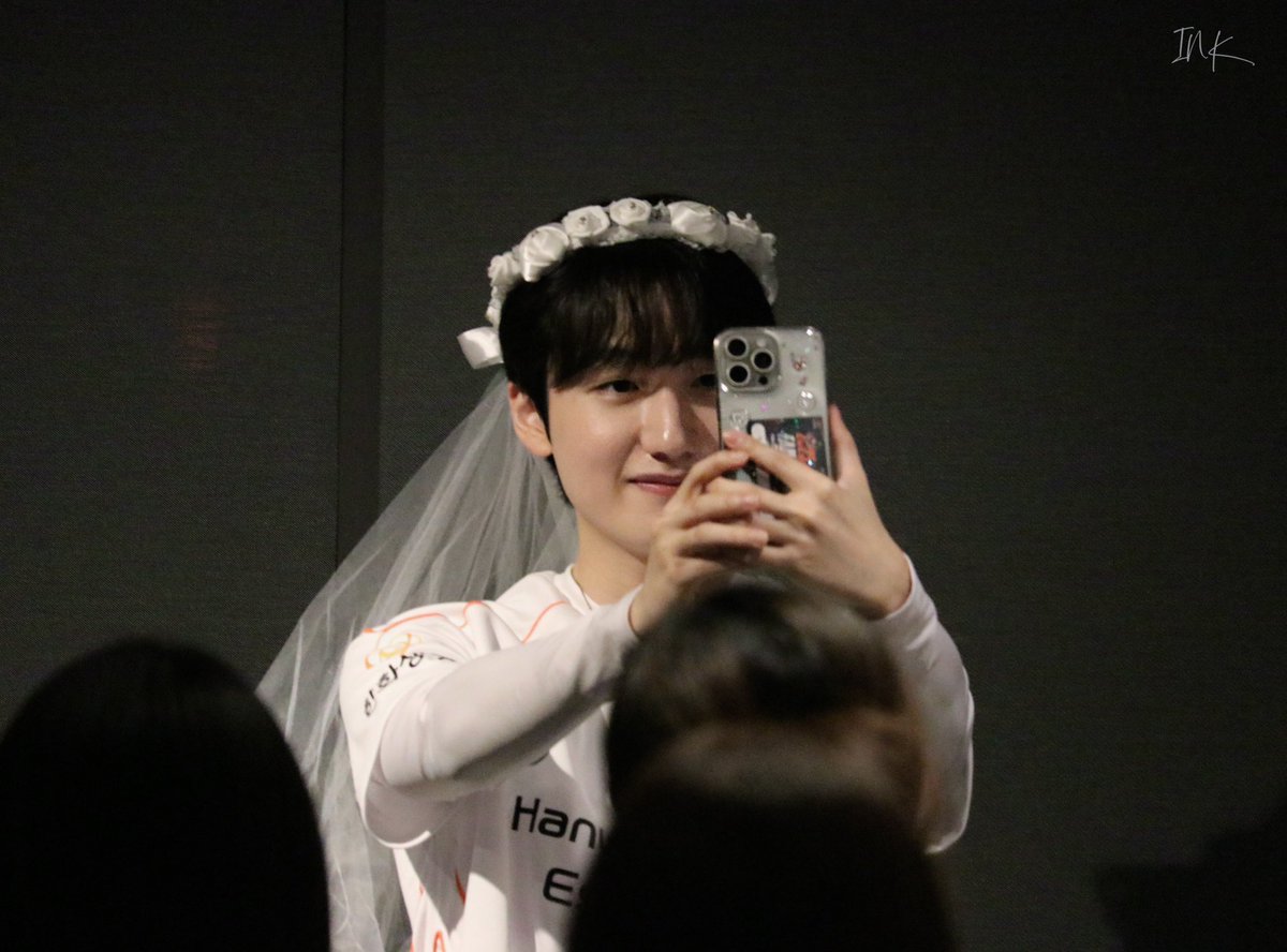 cupid93257's tweet photo. 250417 HLE FM🥜
#Peanut #한왕호 https://t.co/HSXWpwhXtP
