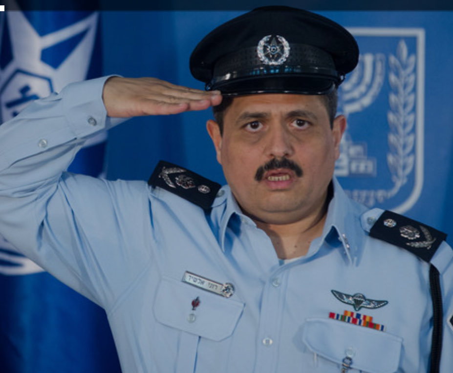 yosifitoosi's tweet image. עוד בשירות הבנתי שמדובר בגולם.