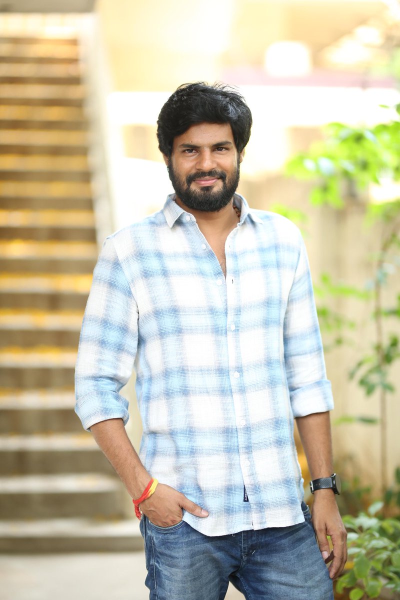 GK Media (@gkcinemapro) on Twitter photo Madhuram (A memorable love Uday Raj )is here to melt your hearts and you will remember your childhood memories 📽️
#Madhuram – A Memorable Love Story, releasing on April 18th! ❤️
<a href="/Thevaishnavee/">Thevaishnaveesingh</a>
<a href="/toni21095/">Toni Bunny</a> @rajeshchikele @kollimanoh54156 @madhuram6666 <a href="/uday___raj/">uday darling</a> <a href="/Gkcinemapro/">GK Media</a> Madhuram (A memorable love Uday Raj )is here to melt your hearts and you will remember your childhood memories 📽️
#Madhuram – A Memorable Love Story, releasing on April 18th! ❤️
<a href="/Thevaishnavee/">Thevaishnaveesingh</a>
<a href="/toni21095/">Toni Bunny</a> @rajeshchikele @kollimanoh54156 @madhuram6666 <a href="/uday___raj/">uday darling</a> <a href="/Gkcinemapro/">GK Media</a>