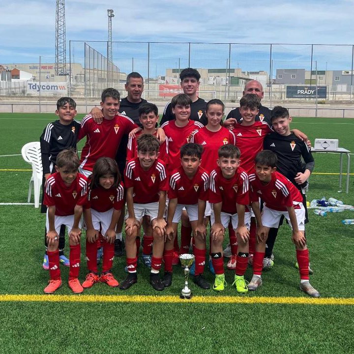 canteragrana's tweet photo. 𝗥𝗘𝗦𝗨𝗟𝗧𝗔𝗗𝗢 | 🏆 Torneo Lorquí

🥇 𝗔𝗟𝗘𝗩𝗜́𝗡 𝗥𝗠 𝗖
👑 CAMPEÓN

Liguilla
Alevín C 0-1  Montecasillas
Alevín C 1-0  Vistalegre
Alevín C 4-0 Lorquí B
Alevín C 0-0 Ranero

Semis
Alevín C 2-0 Murcia Promesas

Final
Alevín C 1-1 Montecasillas
(✅ en penaltis)
#CanteraGrana https://t.co/PngKpczIKb