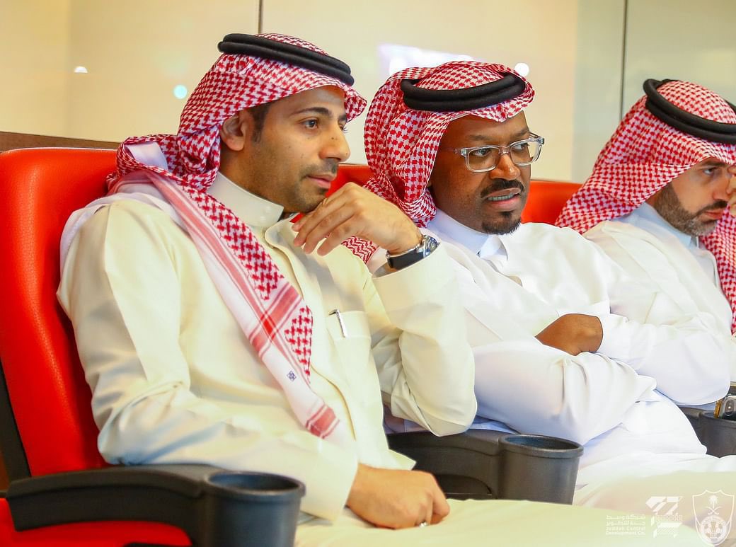 diario_AFC's tweet photo. 🚨🚨🗣️ الأمير خالد بن عبدالله لـ(عوض الرقعان):

أتمنى تواجد أبناء النادي الأهلي في العمل الإداري داخل النادي، مثل وليد معاذ و تيسير الجاسم. https://t.co/veNCiB4KVe