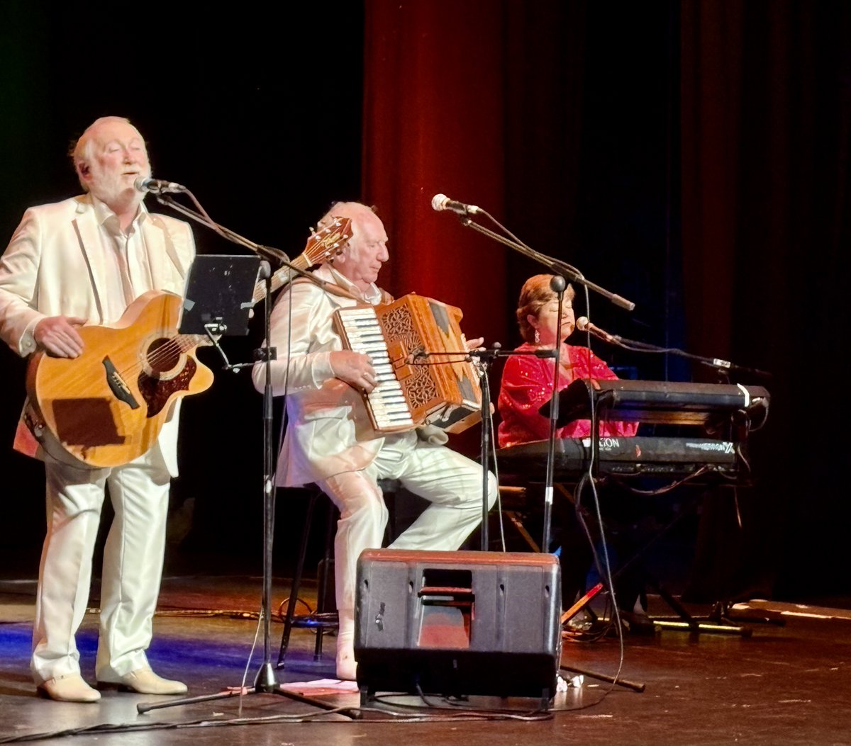Great crowd in The Playhouse Theatre Whitley Bay last night.
Today we're heading to Glasgow!
