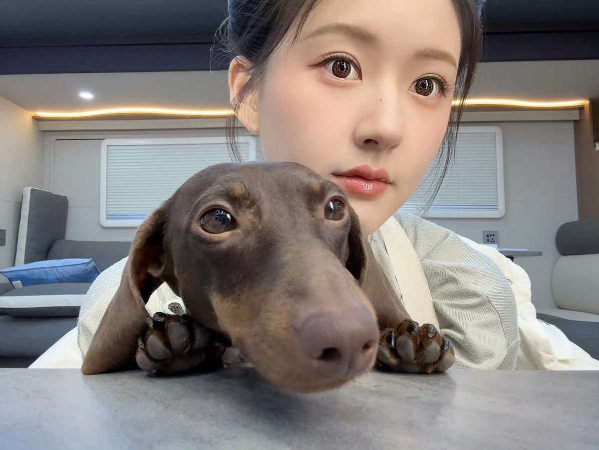 둘이 진짜 똑닮앗오ㅋㅋㅋ 
ㄴㅁ ㄱㅇㅇ ♡♡♡