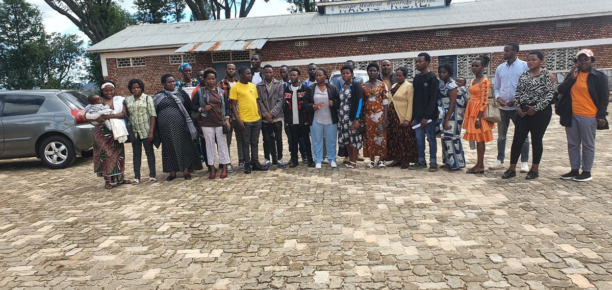 NYCByumba's tweet photo. Byumba sector NYC 

None tariki ya 17/04/2025 mu murenge wa Byumba kubufatanye n'umushinga Y4Y project  mu murenge wa Byumba hakozwe amahugurwa yo guhugura ba rwiyemeza mirimo bato na ba rwiyemezamirimo ba nini murwego rwo kuzamura imikorere yabo https://t.co/GA6yNgnFXx