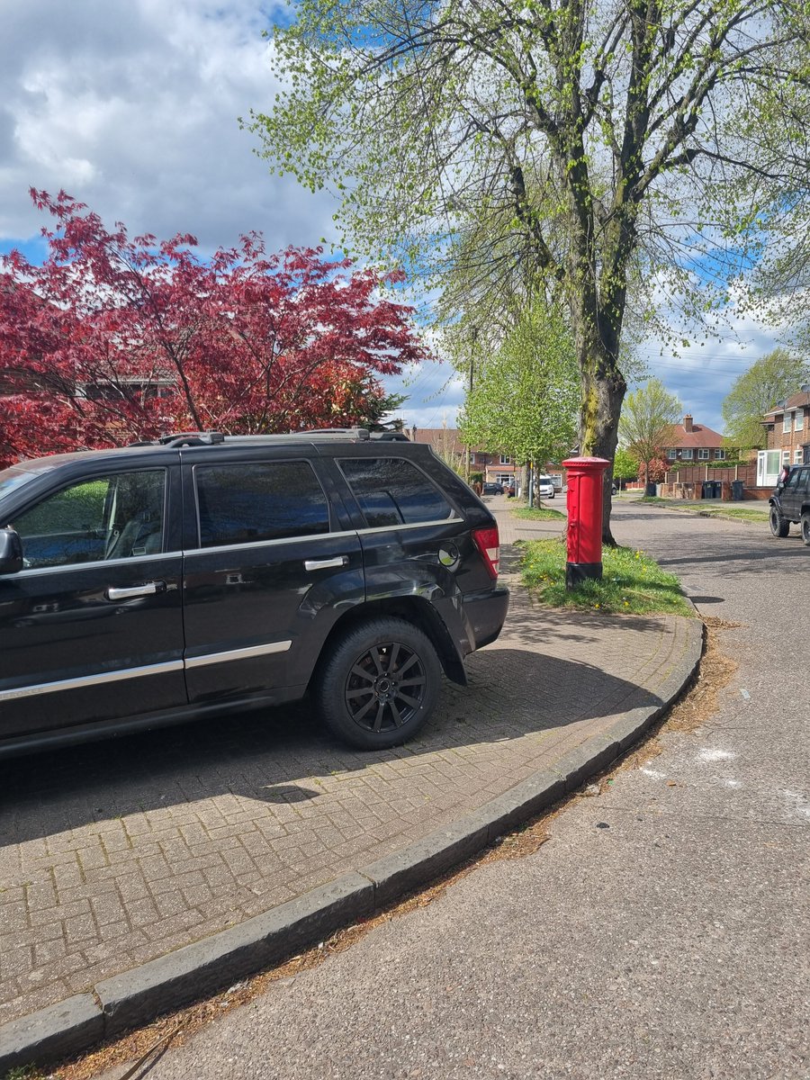 YardleyWMP's tweet photo. Parking like this is unacceptable,  please think of pedestrians with pushchairs and wheelchair users, that have to risk their safety by entering the road to avoid these cars. #parkconsiderately #thinkofothers https://t.co/aAHeVbN0xb