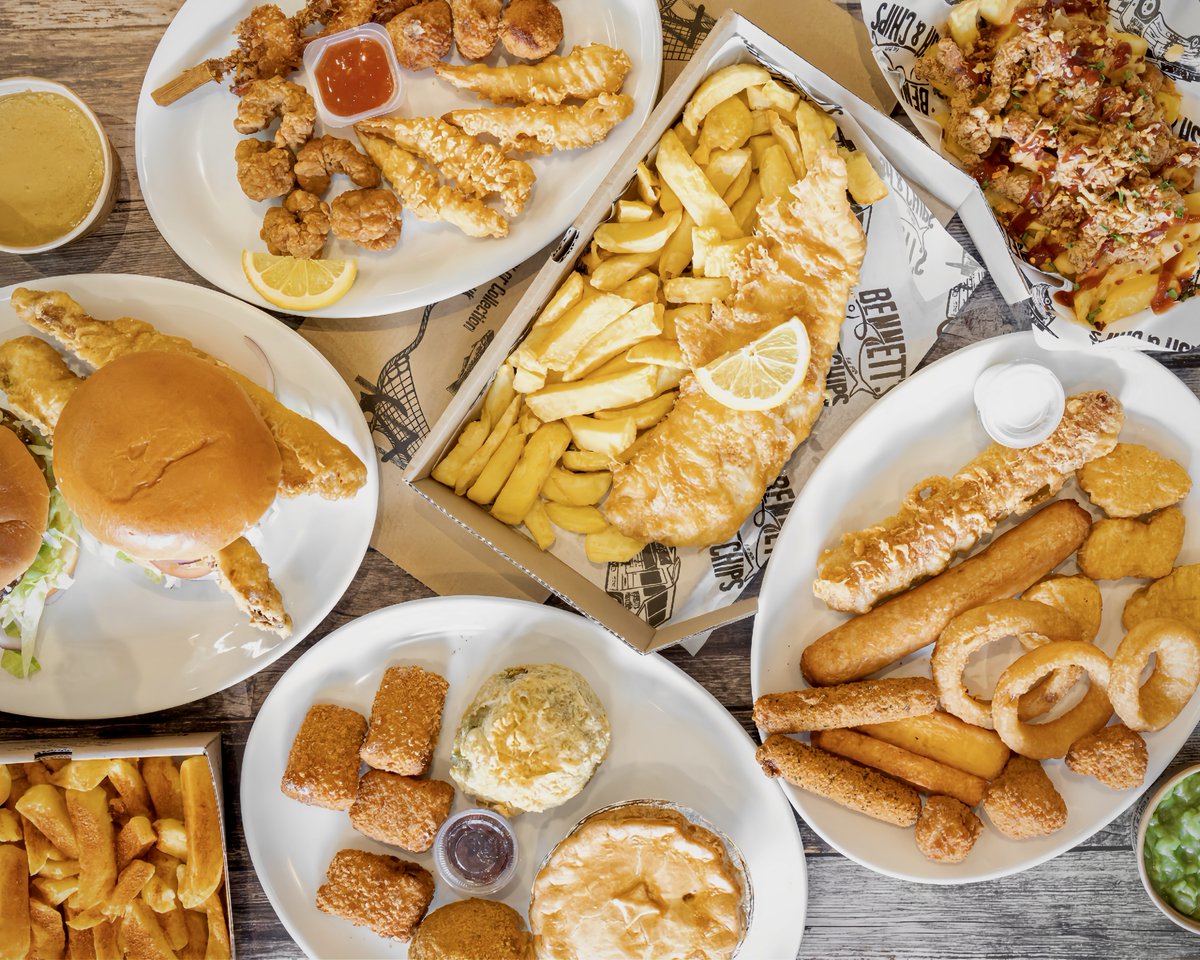 Our favourite Easter tradition? Fish on Good Friday of course. And what better way to polish it off than with a battered Creme Egg?! 😁

Whatever you fancy, we’ll be here all weekend, frying up your favourites.

Wishing you a very happy Easter from all of us at Bennett’s 🙂