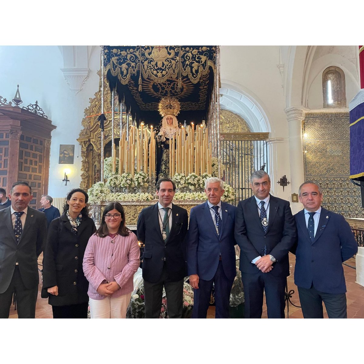 #JUEVESSANTO | Hoy, Jueves Santo, deseamos una feliz y fructífera Estación de Penitencia a nuestros queridos Hermanos de la @hdadcolumnacarmona. 

Que Nuestro Padre Jesús en la Columna y María Santísima de la Paciencia nos guíen y nos protejan.

#EsperanzaCarmona #HdadEsperanza