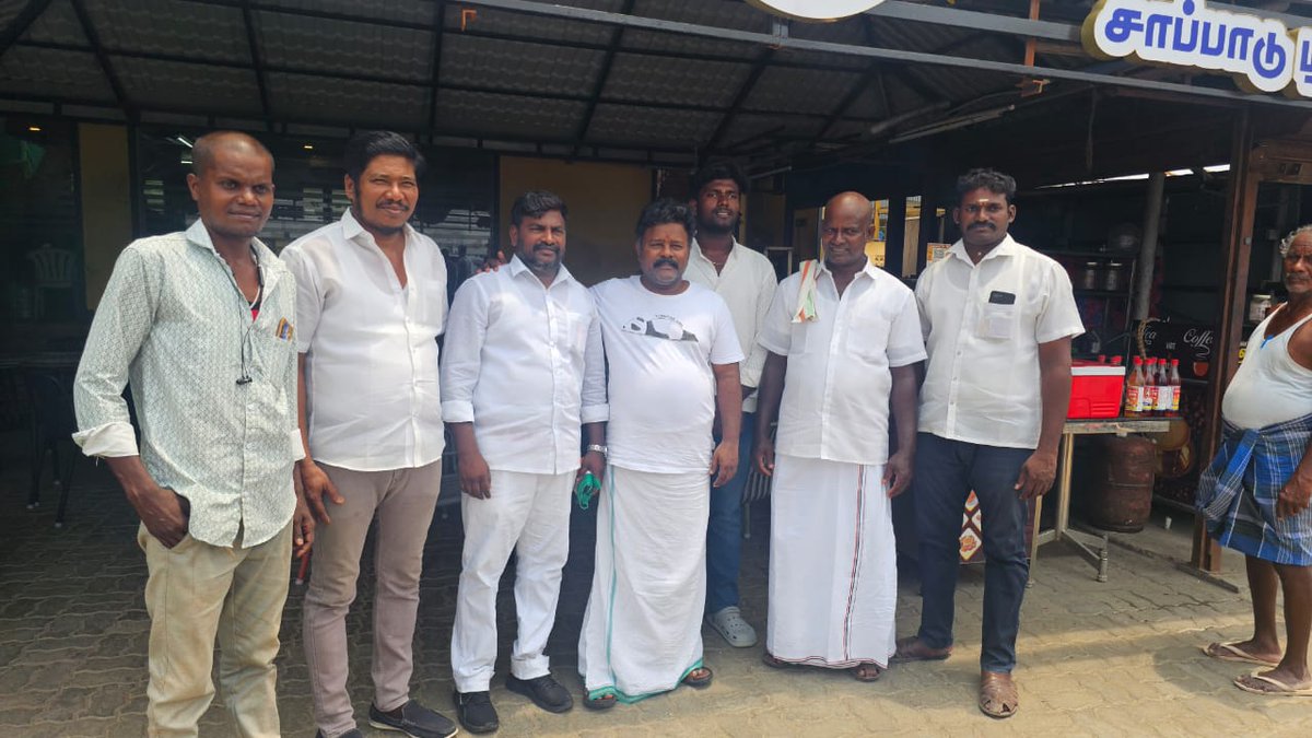 inctnscdept's tweet photo. தலீத் மாணவன் சின்னதுரை மீண்டும் தாக்கப்பட்ட செய்தி அறிந்து நேரில் சென்று ஆறுதல் கூற  திருநெல்வேலி செல்லும் போது திருச்சி மாவட்ட SC துறை தலைவர் சிவசாமி அவர்கள் SC துறை நிர்வாகிகளுடன் மறியாதை நிமிர்த்தமாக என்னை சந்தித்த போது.. https://t.co/GP6RcxxuLI