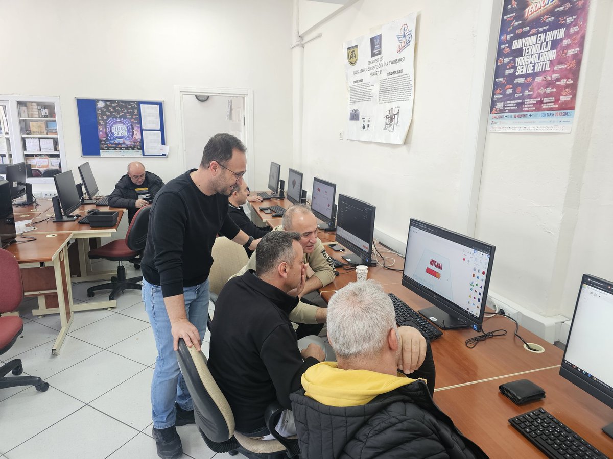 Tokat Fatih Projesi-EBA (@tokateba) on Twitter photo İlimizde kurulumları tamamlanan BT sınıflarında yer alan 3B yazıcıların etkin kullanımını desteklemek amacıyla, BT Rehber öğretmenlerimizin katılımıyla "Yenilikçi Ortamlarda 3B Yazıcıların Kullanımı" atölyesi çalışması düzenlendi. <a href="/mebyegitek/">Yenilik ve Eğitim Teknolojileri Genel Müdürlüğü</a> <a href="/tokatmem/">Tokat İl Millî Eğitim Müdürlüğü</a> <a href="/HuseyinKir64/">Hüseyin Kır</a> İlimizde kurulumları tamamlanan BT sınıflarında yer alan 3B yazıcıların etkin kullanımını desteklemek amacıyla, BT Rehber öğretmenlerimizin katılımıyla "Yenilikçi Ortamlarda 3B Yazıcıların Kullanımı" atölyesi çalışması düzenlendi. <a href="/mebyegitek/">Yenilik ve Eğitim Teknolojileri Genel Müdürlüğü</a> <a href="/tokatmem/">Tokat İl Millî Eğitim Müdürlüğü</a> <a href="/HuseyinKir64/">Hüseyin Kır</a>