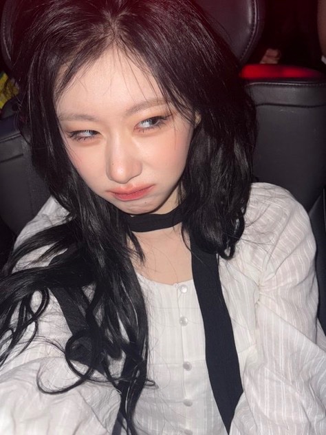 chaerpics's tweet photo. 🦊💭 https://t.co/zLg8drlMWY