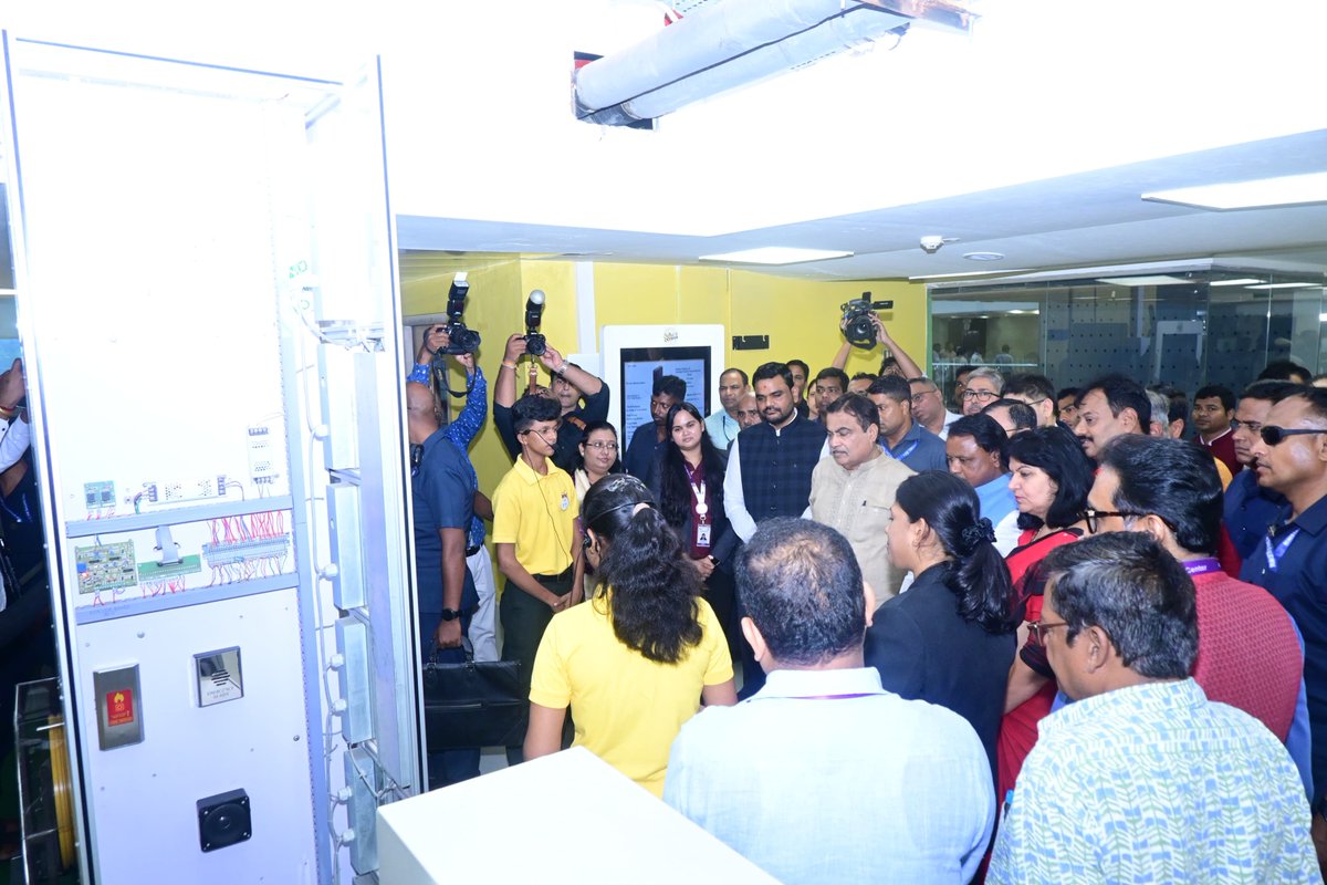 SampadSwainBJP's tweet photo. Together, we toured state-of-the-art labs and interacted with the students & instructors.
#SkilledOdisha #ViksitOdisha https://t.co/sZ0V6C2bgY