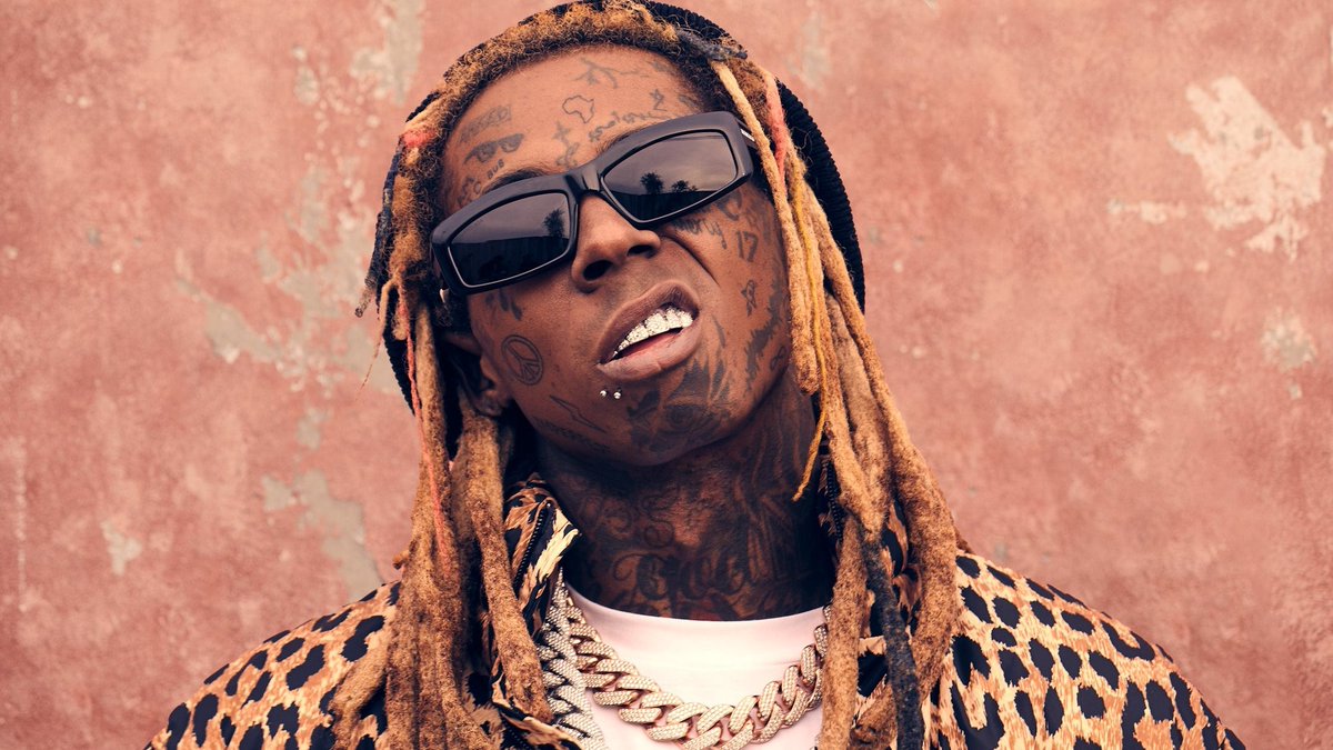 Kurrco's tweet photo. Lil Wayne was unaware that Kanye and Jay‑Z had a collaborative album when it was referenced in conversation with Rolling Stone 👀

“They did an album?” https://t.co/l47LEEq2Lk