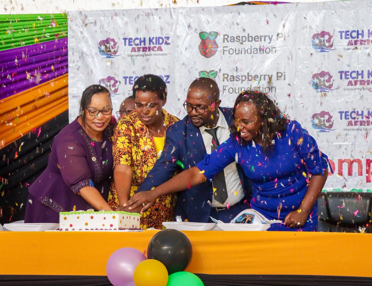 techkidzafrica's tweet image. We’ve signed an MoU with Taita Taveta County to roll out coding, robotics & digital literacy from ECD to high school!
Over 60 teachers trained at Sino Girls, Mwatate, through the #AdvancingComputingLiteracyProject in partnership with @Raspberry_Pi, TSC & MOE.
