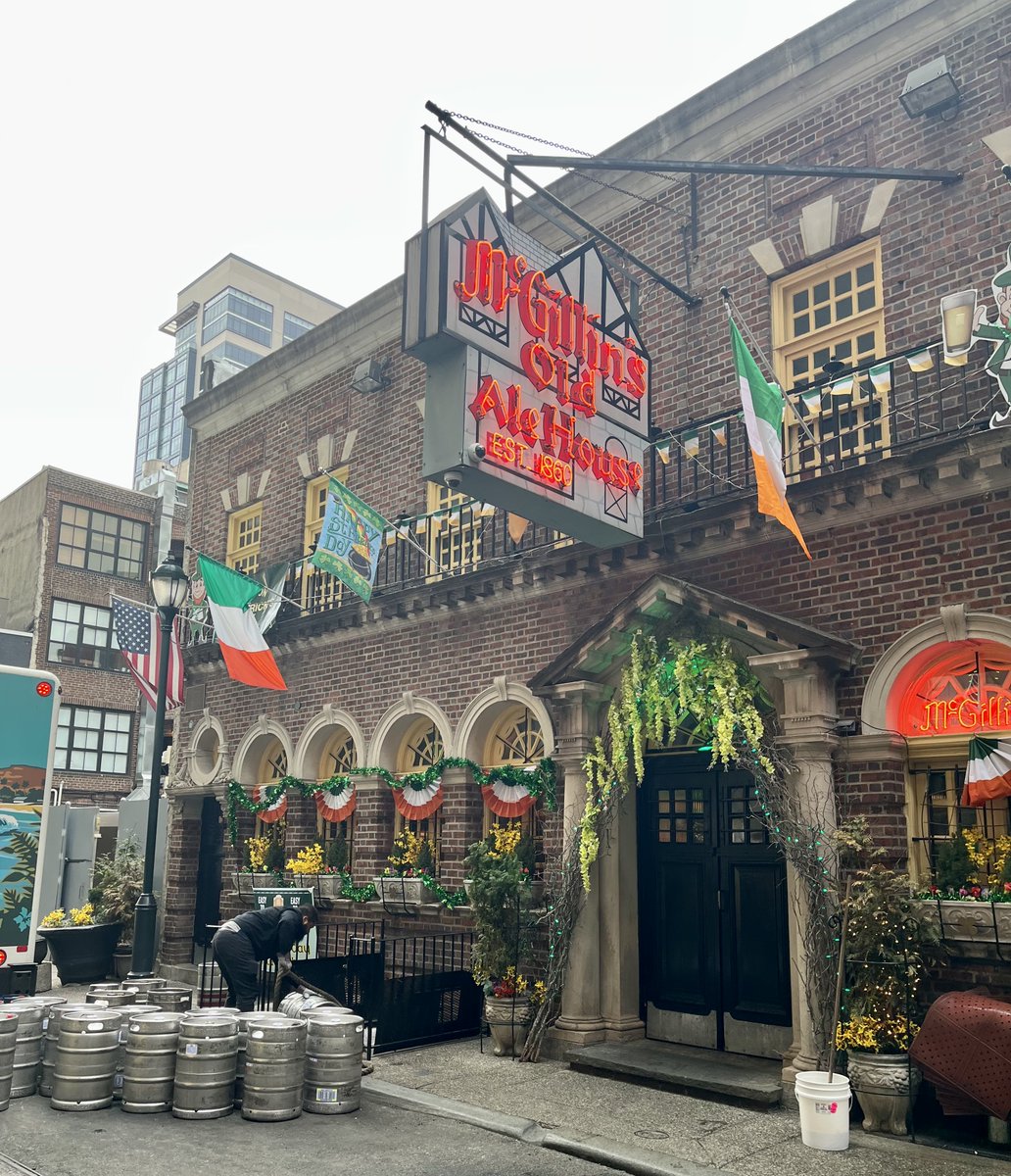 McGillins's tweet photo. We're ready for the weekend! https://t.co/eFPNJFyVXw