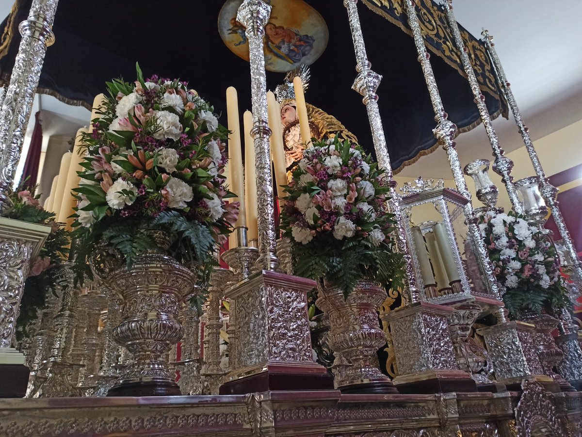 Hermandad del Yacente tweet media