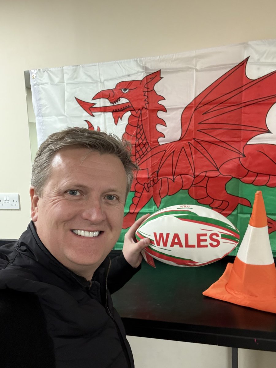 Aled Jones (@realaled) on Twitter photo What a lovely welcome in the dressing room at Lanark Memorial Hall! A little bit of Wales in Scotland! Looking forward to tonight’s show! #tour <a href="/SouthLanCouncil/">South Lanarkshire Council</a> What a lovely welcome in the dressing room at Lanark Memorial Hall! A little bit of Wales in Scotland! Looking forward to tonight’s show! #tour <a href="/SouthLanCouncil/">South Lanarkshire Council</a>