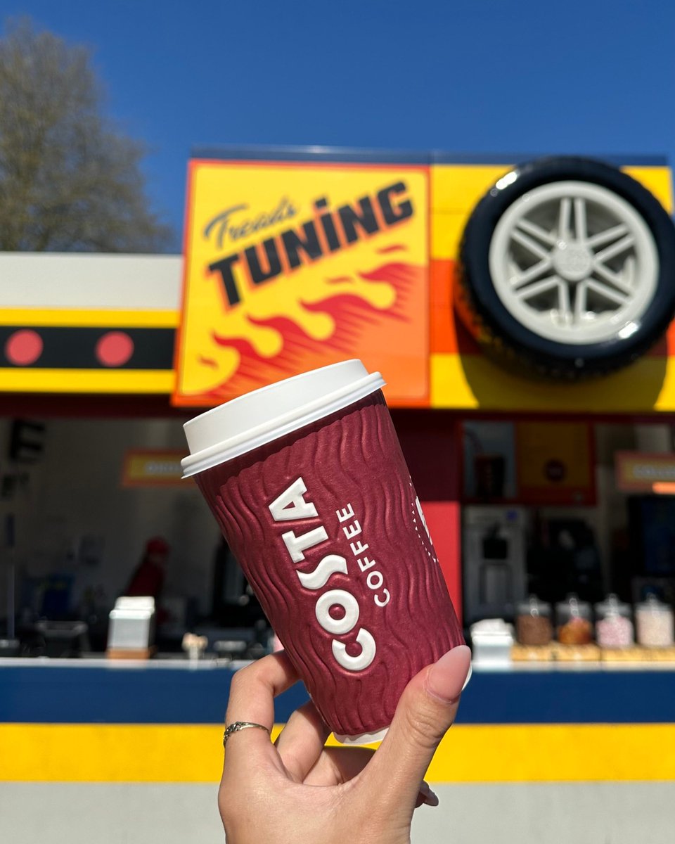 Staying on-site soon? Did you know you can get 50% off coffee during your Early Ride Time at Treads Tuning in LEGO City?! ☕💤

We can't think of a better way to start the day! 😍