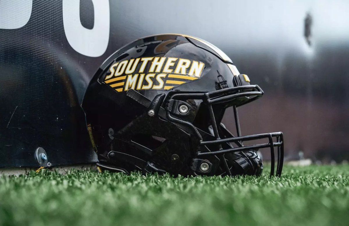 zekewdc's tweet image. Southern Miss offered! @CoachAlecBrown