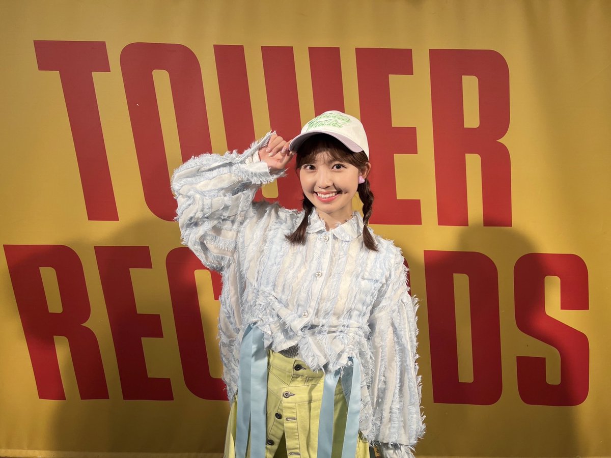 ＃タワ渋イベント
＃月刊偶像　泡沫ライラック feat. 島倉りか(BEYOOOOONDS / CHICA#TETSU)発売記念リリースイベント本日無事終了いたしました。
ご参加いただきました皆様ありがとうございました☺️
島倉りかさんと山川恵津子さんより素敵なお写真いただきました😍本日記念にぜひ🫶
＃月刊偶像