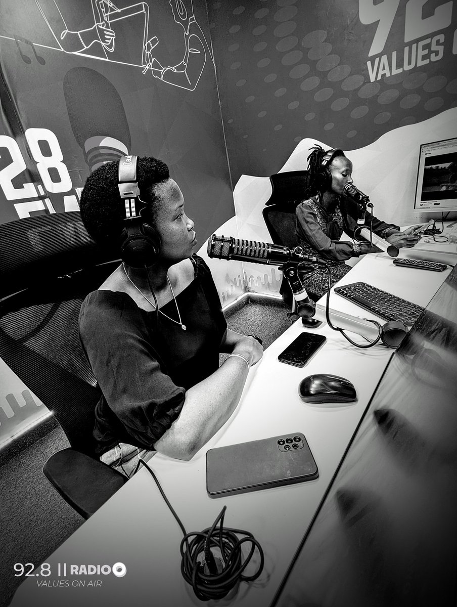 Tv_RadioO's tweet photo. Ijambo ry’uyu munsi
Matayo 21: 12-13 — Inzu y’Imana ni iy’isengesho, si iy’ubucuruzi.
Ese umutima wawe uhesha Imana icyubahiro?
#TheODrive #IjamboRyUmunsi #92radioO https://t.co/6CZagTLVki