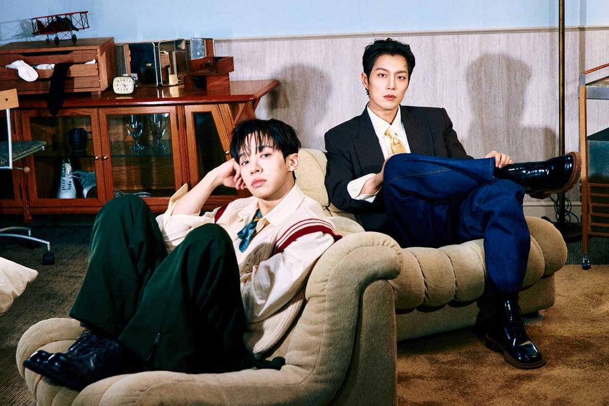 Highlight_AUent's tweet photo. HIGHLIGHT THE 6th MINI ALBUM [From Real to Surreal] CONCEPT PHOTO #2 - Real B ver.
2025. 04. 28. 18:00

⛓️ https://t.co/kGAC99AcYk

#From_Real_to_Surreal
#하이라이트 #HIGHLIGHT
#비스트 #BEAST
#윤두준 #YOONDUJUN
#양요섭 #YANGYOSEOP
#이기광 #LEEGIKWANG
#손동운 #SONDONGWOON https://t.co/v1TluUJCsp