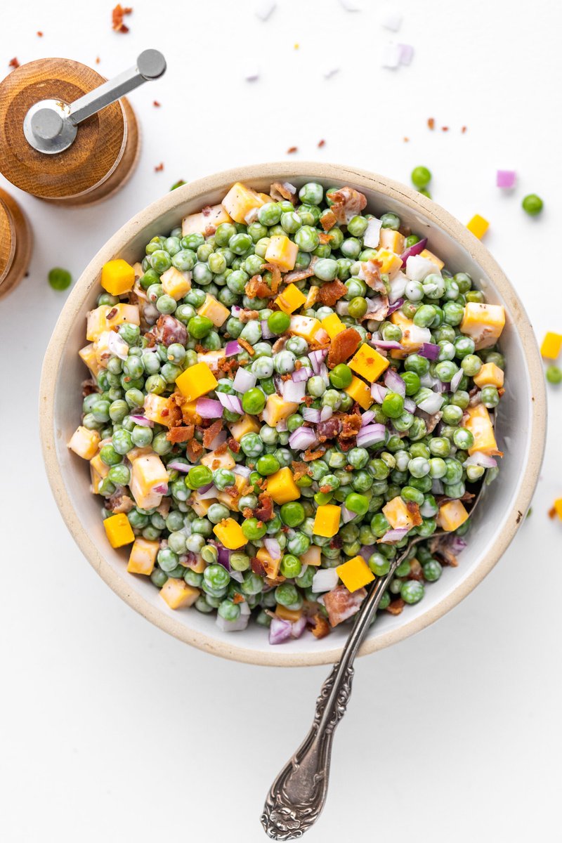 LMadeSimple's tweet image. This classic Pea Salad is a fresh, easy addition to your Easter table 🥗 It’s creamy, slightly sweet, and has just the right amount of crunch. #EasterSide #spring  👉tinyurl.com/mjbt5ven