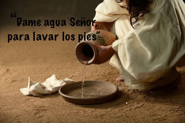 JRomira's tweet photo. "La vulnerabilidad, lejos de ser debilidad, es el poder Divino que rompe las lógicas del mundo y hace nacer la esperanza." #semanaSanta2025 #JuevesSanta https://t.co/NfoUpSAGCY