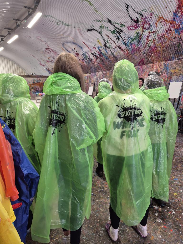 Great end to our <a href="/caldersideac/">Calderside Academy</a> Easter Programme with young people being very creative at Splatter Art #becauseofCLD #itsSLC #eastercrafts