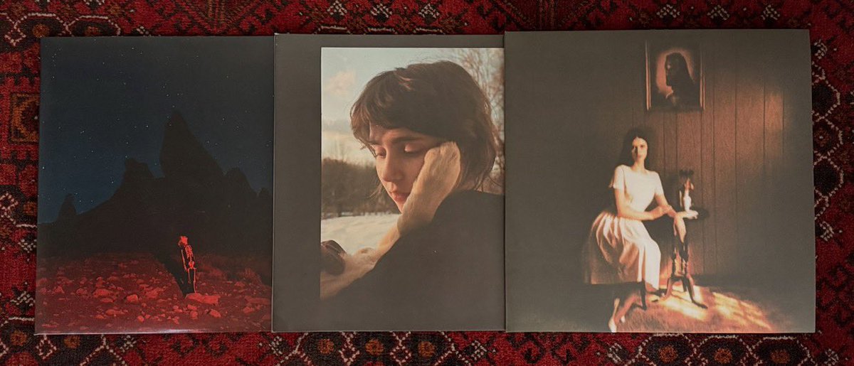 raspberhrriies's tweet photo. hot people have a deep history with these albums https://t.co/LjCwb54wFn