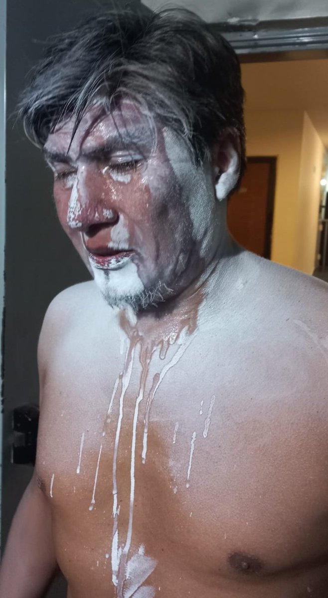 elmichimunipa's tweet photo. Al Jujeño no le gana nadie en estirar el carnaval
Estamos a 17 de abril y el diputado zurdo #Vilca sigue de joda, ponete a trabajar https://t.co/t852StXHfV