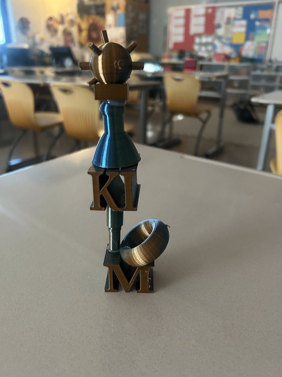 fraupfairview's tweet photo. 😍Have to brag on my 3D printer's club students! They created memory towers for Art's night and they turned out so good!  They had to come up with 6 memories from their time at Fairview and then create a piece for each one and we glued them together!  @tinkercad #CPSLTT @IamCPS https://t.co/GJr63nAO4A