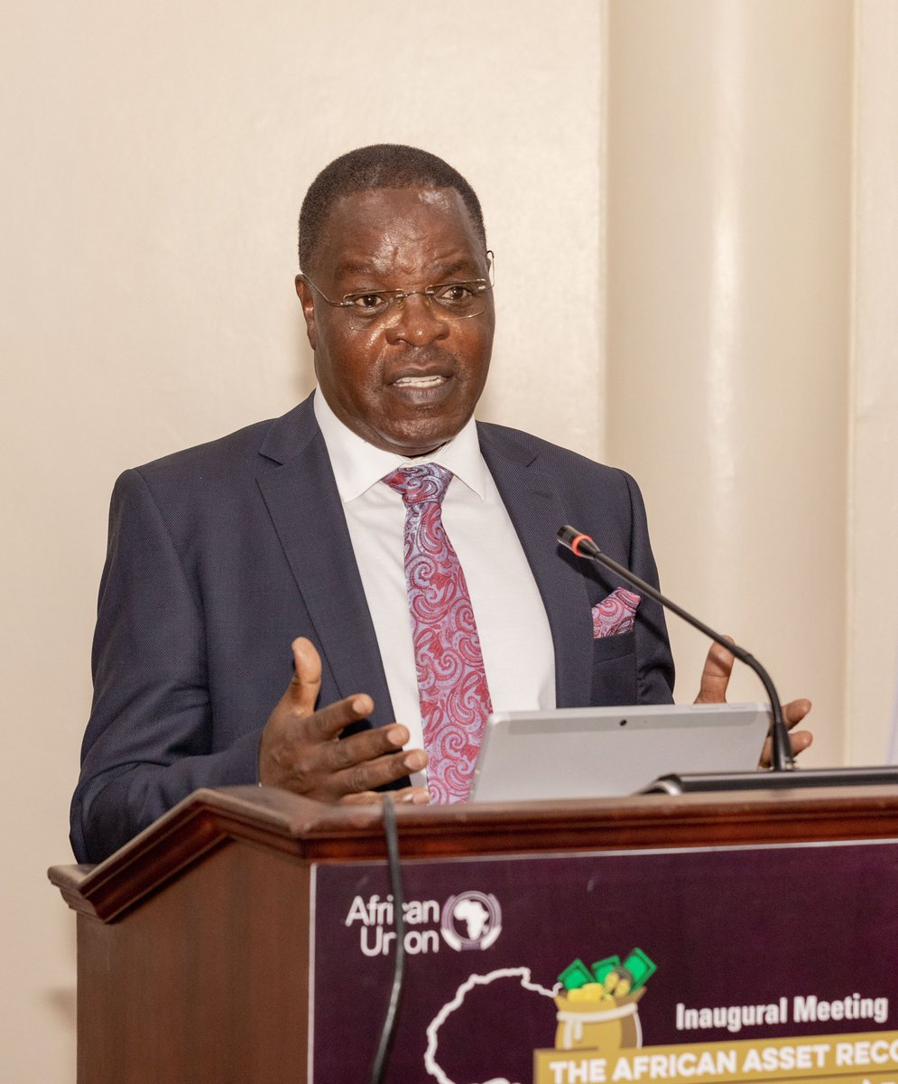 EACCKenya's tweet photo. EACC CHAIRPERSON, Dr DAVID OGINDE : "Asset Recovery is about reclaiming Africa's future, a future stolen by corrupt individuals- this will only be successful through strategic collaborations."@AUABC_

#AARPForum
#CAPAR
#AssetRecovery
#TuangamizeUfisadi
#AfricaAgainstCorruption