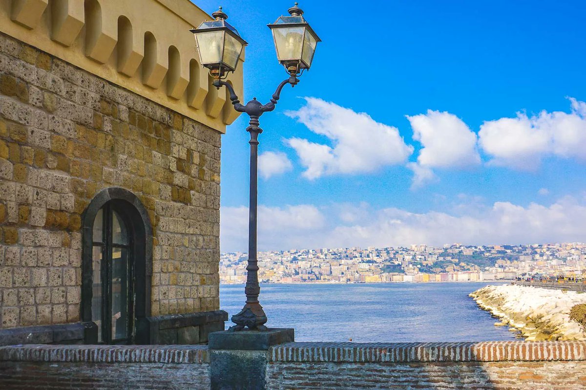 La gentilezza costa zero, ma il suo valore è infinito...💙😍
#Napolidavivere 🔟☕️